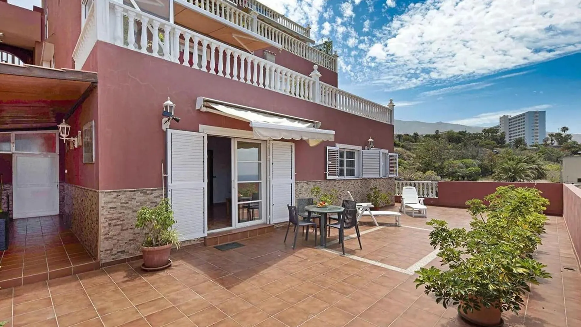 Spacious Holiday Home With Private Terrace Puerto de la Cruz  0*, Puerto de la Cruz (Tenerife)